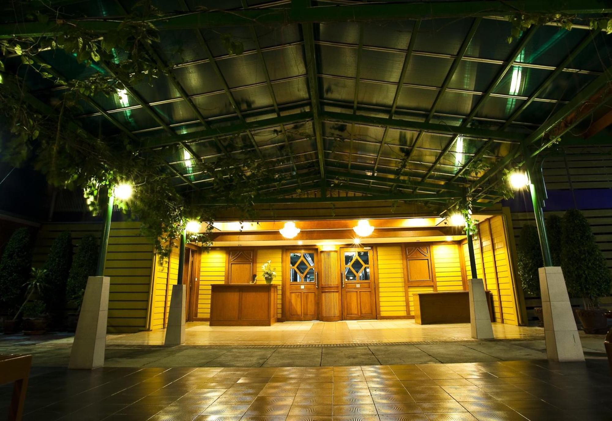 Zaza Hotel Samut Prakan Exteriér fotografie