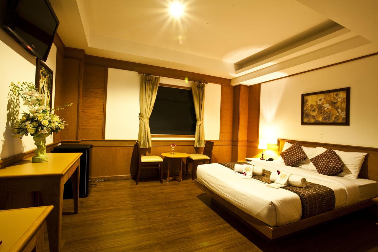 Zaza Hotel Samut Prakan Pokoj fotografie